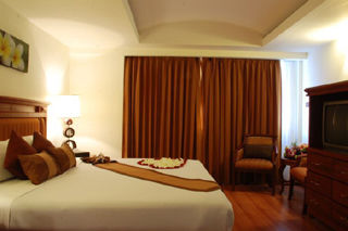 Sea Pearl Beach & Spa Patong Luaran gambar